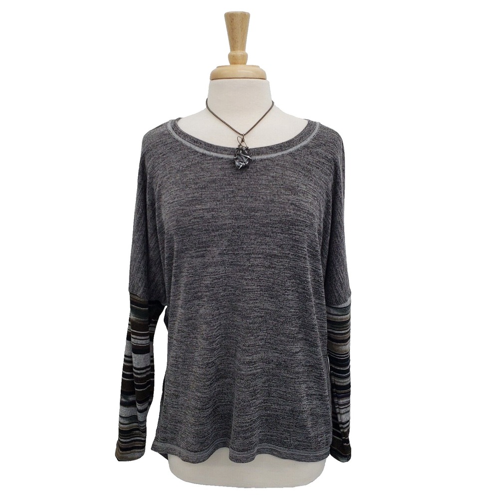 BKE Womens Knit Sweater Top Size L Gray Striped Sleeves Lightweight Pullover
